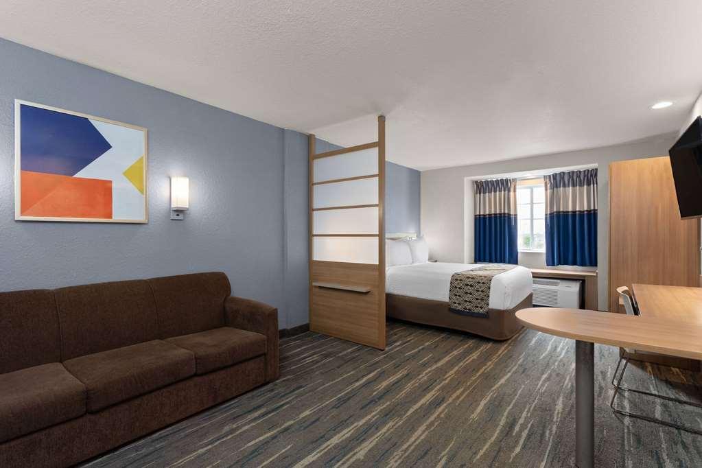 Microtel Inn&Suites - Zephyrhills Zimmer foto